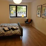 Central City Apartment In Hanover
