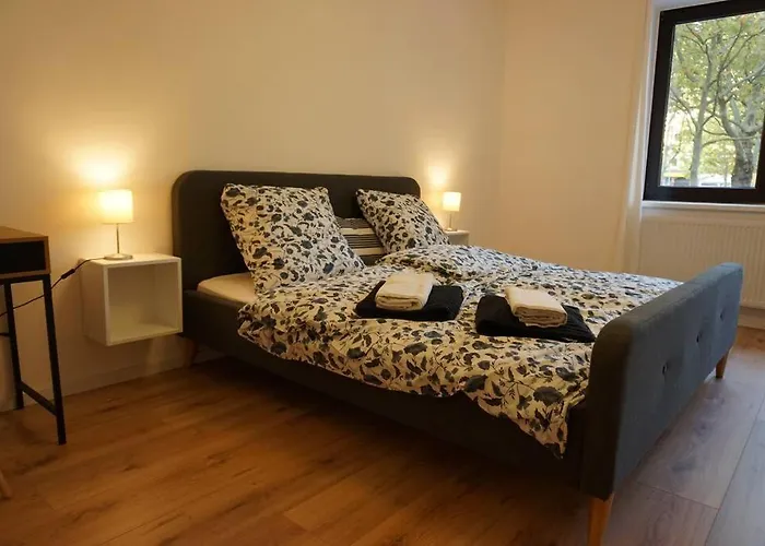 Central City Apartment In Hanover